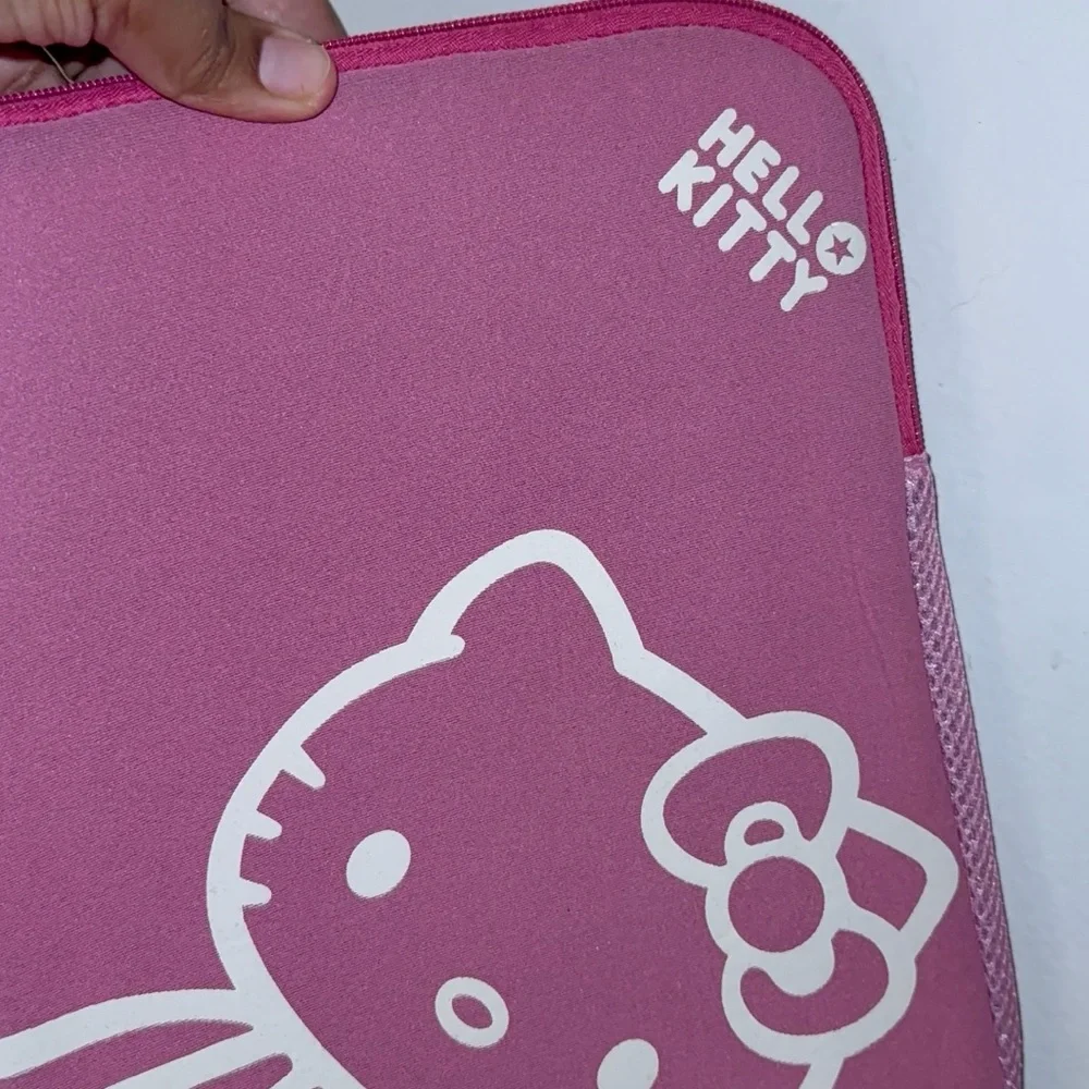 12 in Hello Kitty Pink Tablet / laptop holder